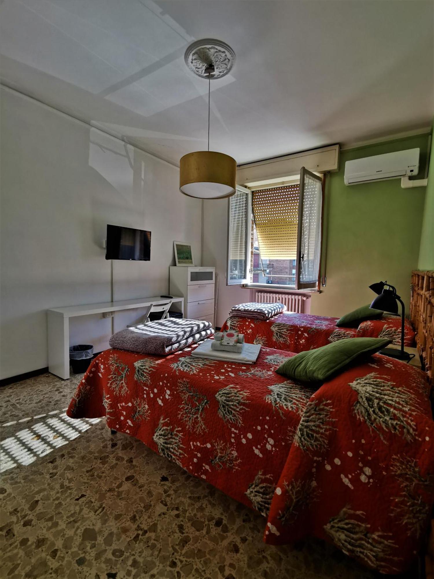 B&B Ospedale Maggiore Parma Affittacamere Bagian luar foto