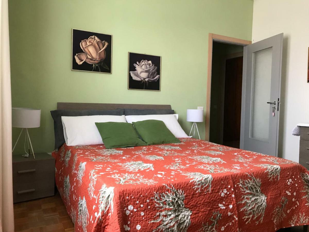 B&B Ospedale Maggiore Parma Affittacamere Bagian luar foto
