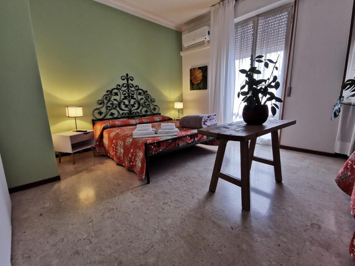 B&B Ospedale Maggiore Parma Affittacamere Bagian luar foto